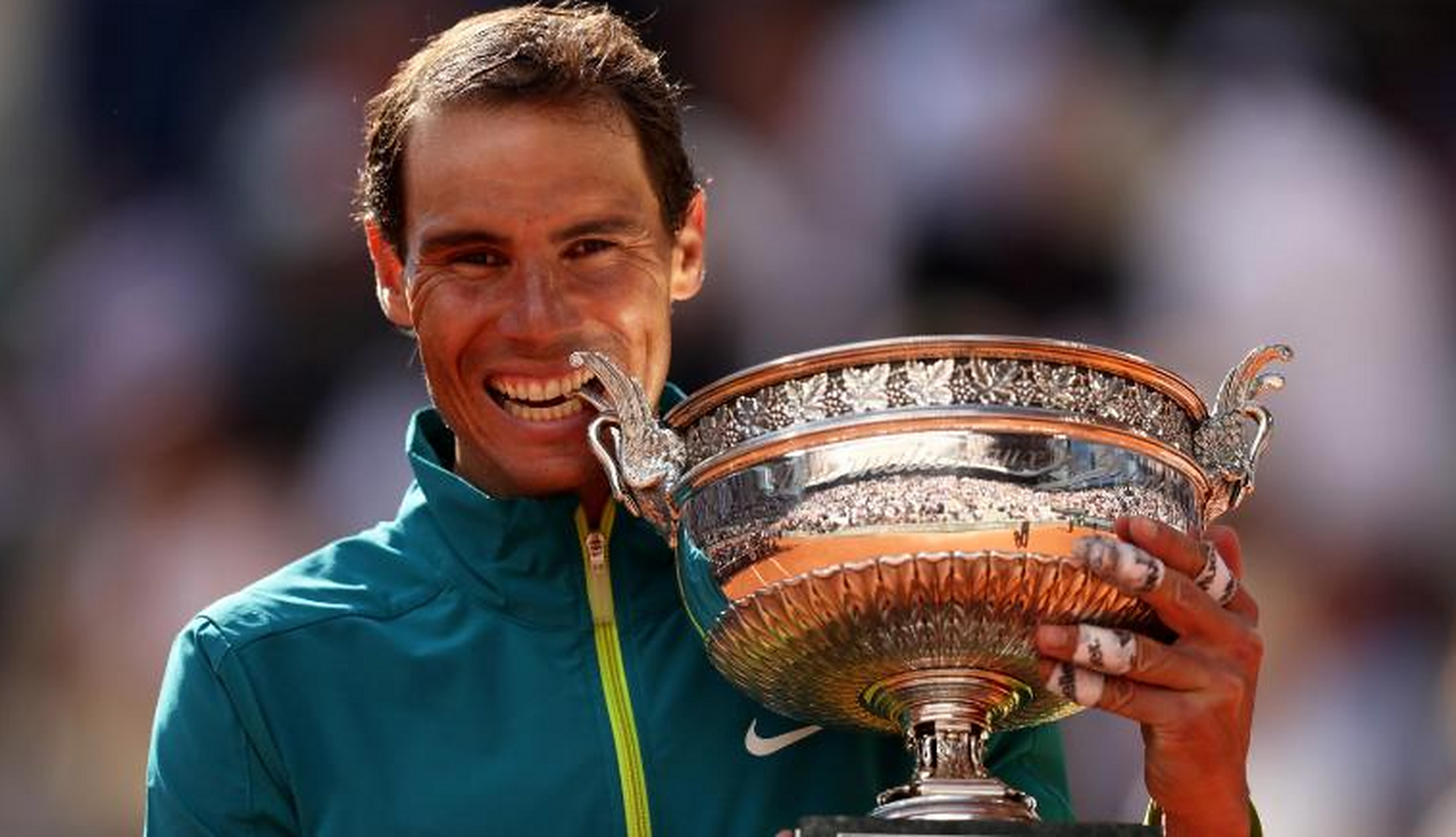 包含欧洲网球队横扫德国网球队，纳达尔完成帽子戏法的词条