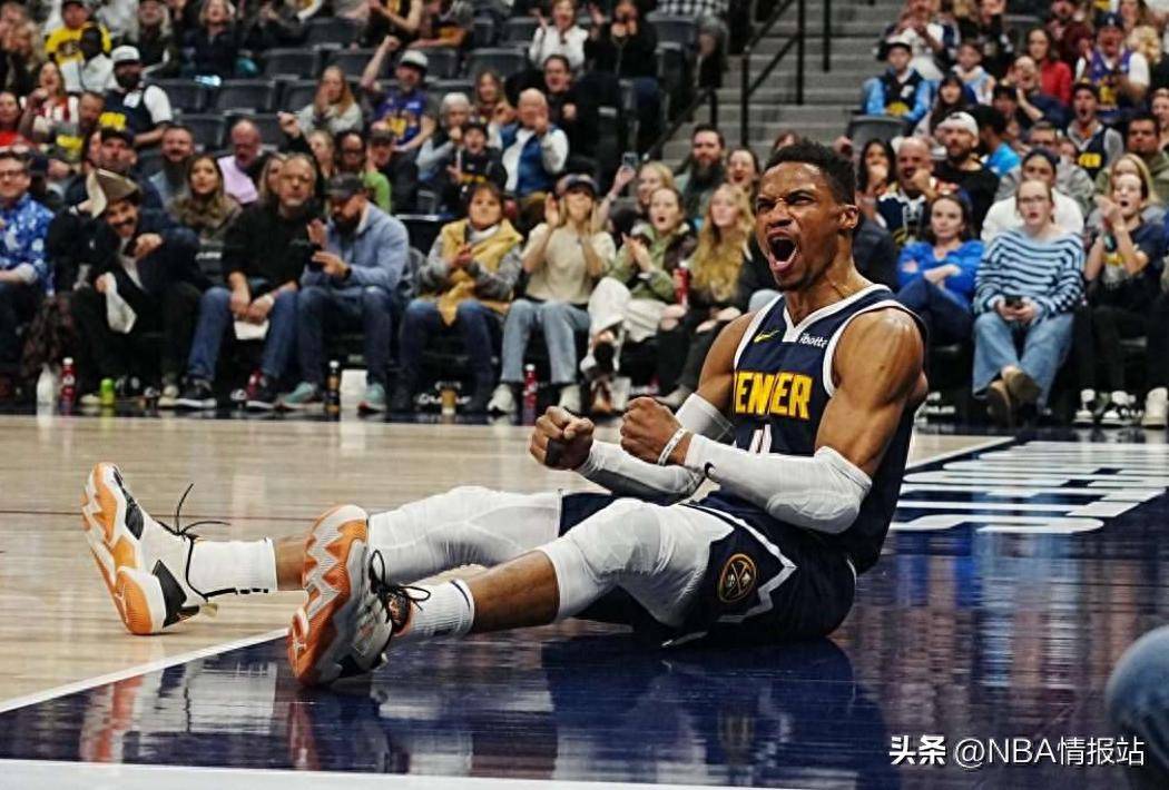 雄鹿B队血洗步行者，威斯布鲁克送出助攻