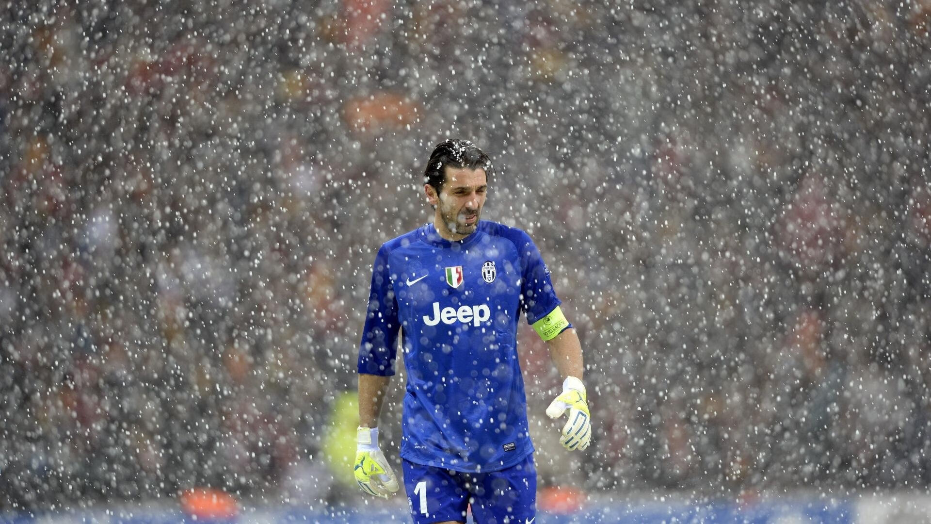 猛龙踏平魔术,马克西在F1街道赛接管比赛